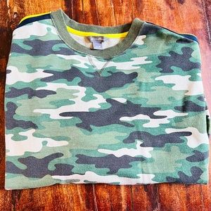 Eddie Bauer women’s size M sweatshirt. Camouflage with cute stripe on sleeves.